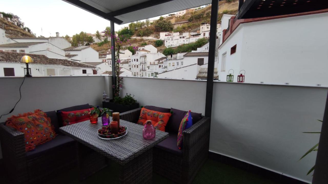 El Nido De La Galeria Apartment Setenil De Las Bodegas Bagian luar foto