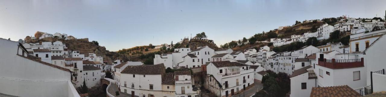 El Nido De La Galeria Apartment Setenil De Las Bodegas Bagian luar foto